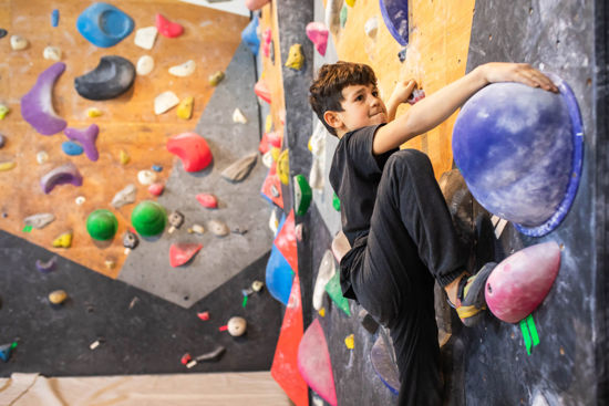 Bild von Jahresabo Kind 8-15 Jahre Boulderhalle mit Gästekarte